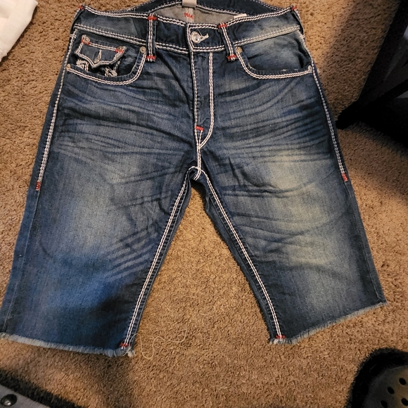 Authentic True Religion Cut Off Shorts - Picture 6 of 8